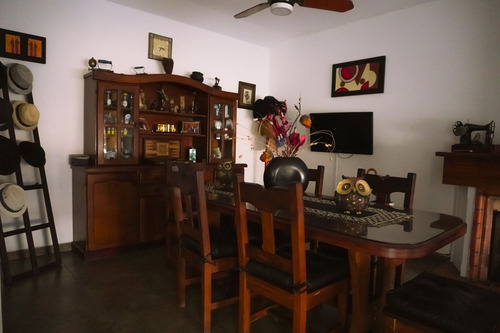 Vende Casa En Maipu 1ra Seccion