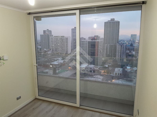 Departamento En Venta De 1 Dorm, 1 Baño, En Estación Central