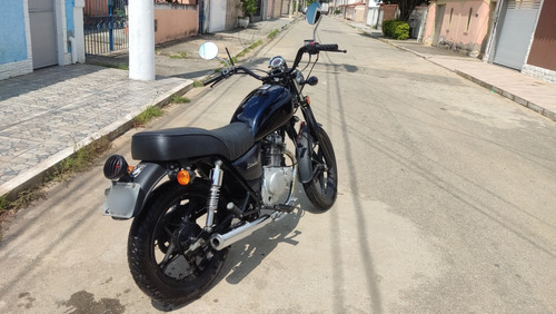 Suzuki  Intruder 125