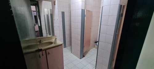 Imagen 19 de 21 de Local Comercial 1000 M² En 2 Plantas - Ideal Salón De Fiestas - Casanova