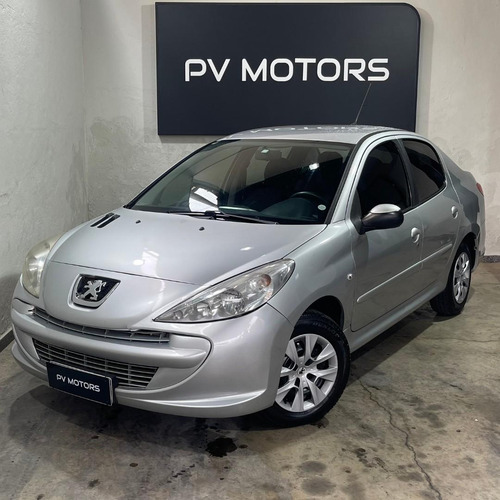 Peugeot 207 Passion Sed. Passion XR Sport 1.4 Flex 8V 4p