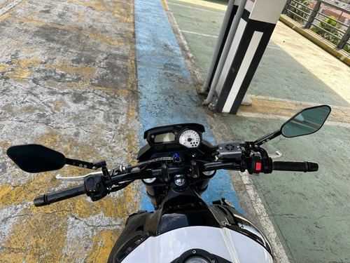 Imagen 14 de 15 de Yamaha Fz8n 2011