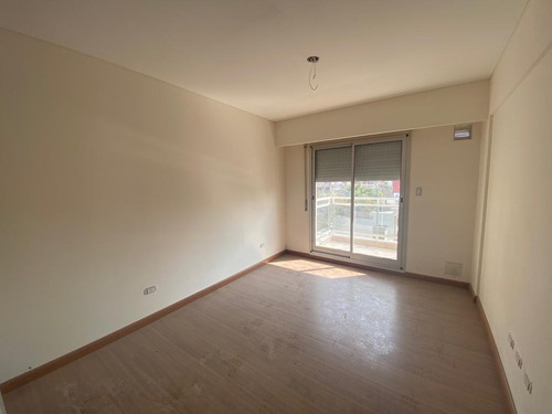Imagen 5 de 12 de 1 Dormitorio Frente Calidad - Mendoza Esq. Crespo