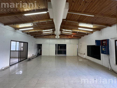 Alq - Local De 2.500m2 En 3 Plantas - Av. Belgrano 900