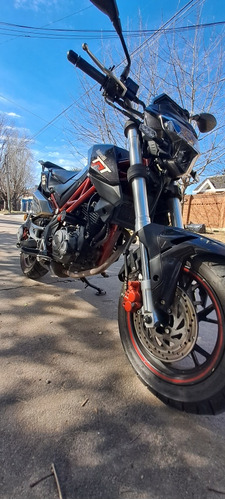 Vendo Benelli Tnt 135 + Accesorios Completa