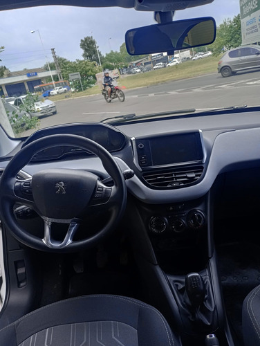 Peugeot 208 1.5 Allure Touchscreen