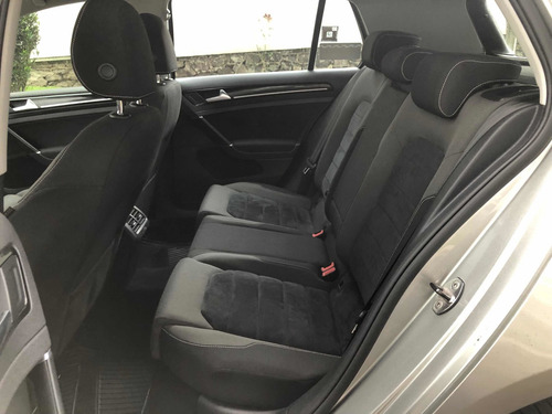 Imagen 11 de 15 de Volkswagen Golf 2017 1.4 Highline Dsg At