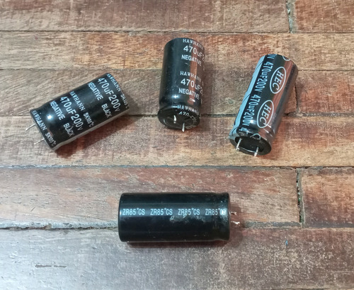 Kit De Condensadores Electroliticos (Usado)
