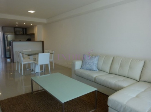 Departamento En Punta Del Este, 2 Dormitorios 2 Baños Con Terraza- Ref: 683