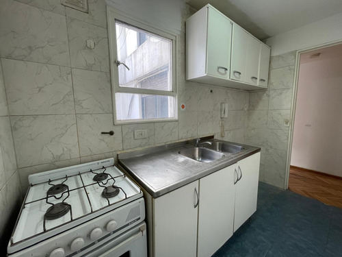 2 Ambientes En Barrio Norte Recoleta. En Venta!