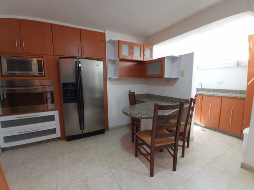 Imagen 6 de 27 de En Venta Apartamento Remodelado 144 M² 4h/3b/2 Pe Chuao