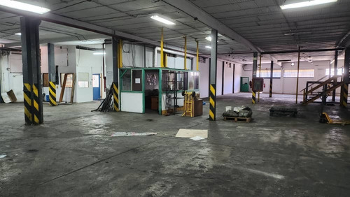 Imagen 14 de 19 de #1636 Galpon De 2.000m2, Boleita Norte