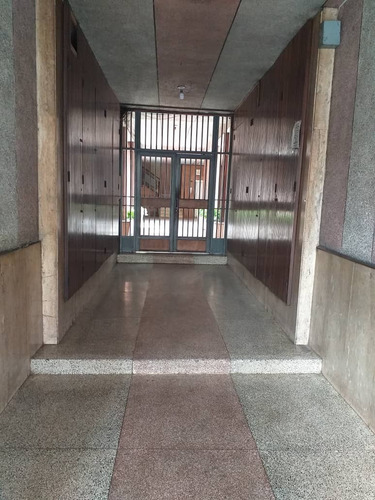 Imagen 5 de 15 de Apartamento En Venta En La Av Baralt