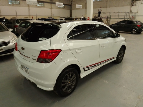 Imagen 6 de 15 de Chevrolet Onix 1.4 Effect 98cv Df