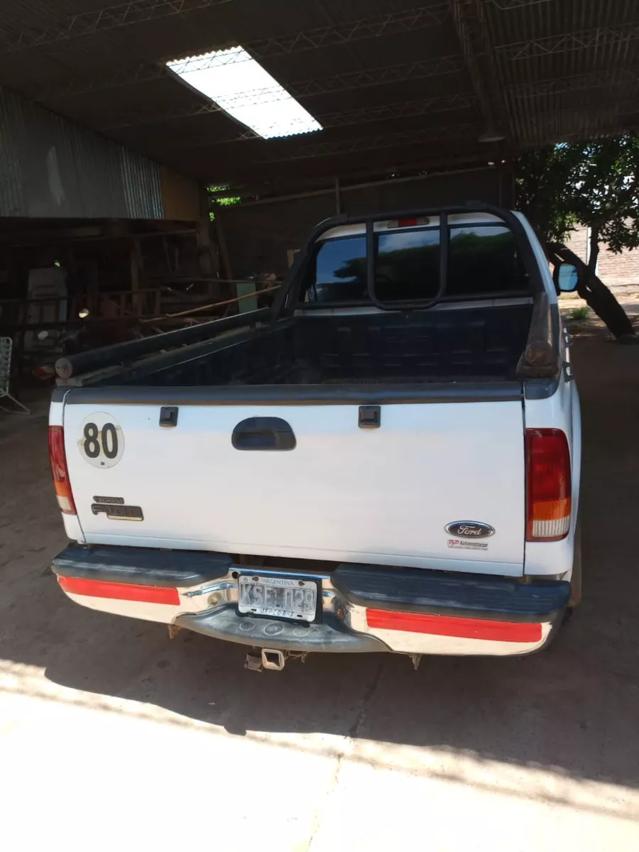 Ford F-100 3.9 Cab. Simple Xlt 4x4