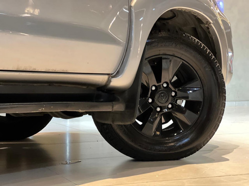 Toyota Hilux 2.7 Srv Cab. Dupla 4x4 Flex Aut. 4p