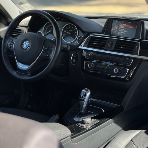 Bmw 318i 2016