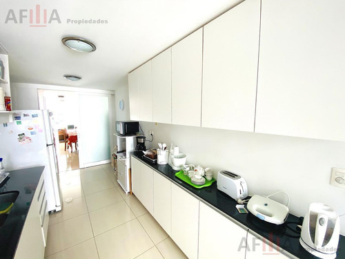 Venta Departamento 4 Dormitorios Piscina Rambla- Malvín