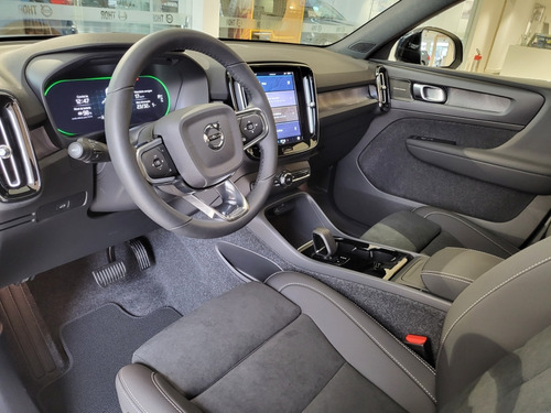 Volvo XC40 P8 RECHARGE TWIN ELECTRIC ULTIMATE AWD