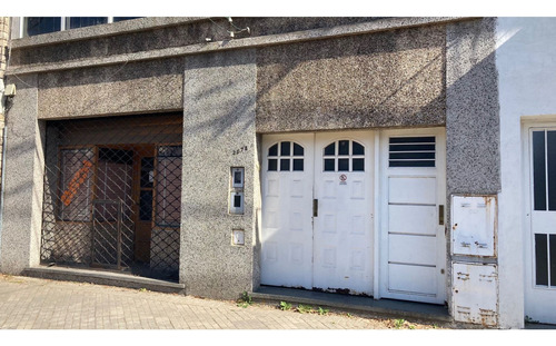 Venta Casa Multi-vivienda (2 Casas De 2 Dorm. + Comercio) Apta Credito