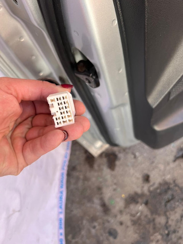 Puerta Delantera Derecha Chevrolet Aveo Ng 2018-2023 Uso Ori Delantera Derecho Plateado (Usado)