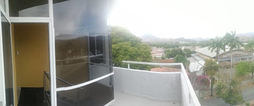 Imagen 13 de 14 de Penthouse En Venta San Juan De Los Morros 0412-8887550