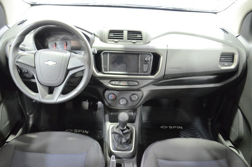 Imagen 8 de 12 de Chevrolet Spin 1.8 Lt At 105cv