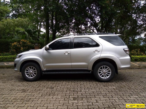 Toyota Fortuner 3.0 Sr5