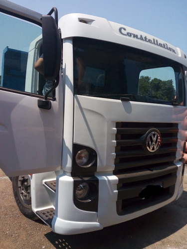Volkswagen Constellation