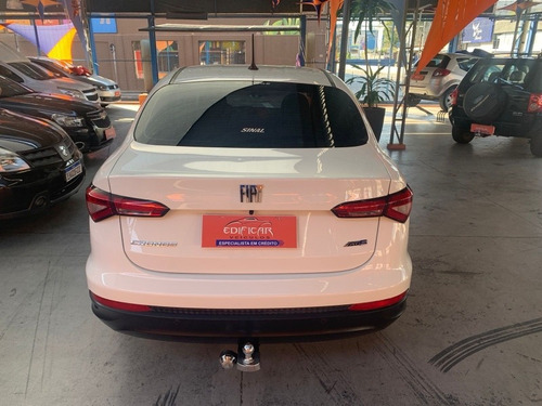 Imagem 9 de 10 de Fiat Cronos 2019 1.8 Precision 16v Flex Aut. 4p