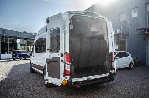 Imagen 10 de 13 de Ford Transit Minibus 17+1