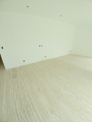 Imagen 3 de 14 de Espectaculares Apartamentos A Estrenar