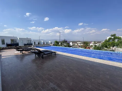 Hermosa Casa En Renta Zibatá Con Ampliación Reciente
