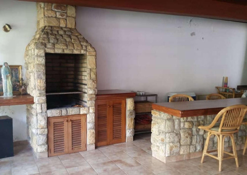 Imagen 25 de 26 de Se Vende Casa 550m2 5h/7b/6p Urb. Miranda