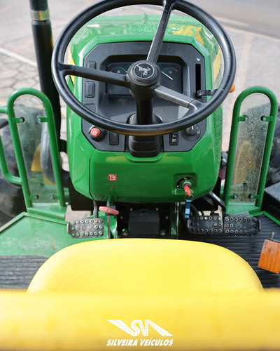 Trator John Deere 5080 E - Ano: 2023 - 4 X 4