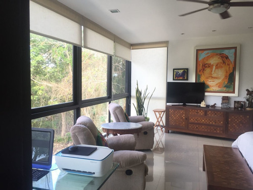 Imagen 24 de 30 de Yucatan Country Club Frente Al Hoyo 8 Y 18 En Venta Casa