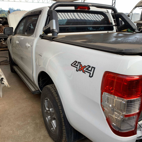 Imagem 3 de 11 de Sucata De Ranger 3.2 4x4 Manual 2016 Xls Pra Retirar Peças