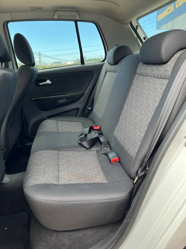Imagem 12 de 12 de Volkswagen Fox 1.6 Mi 8v Flex 4p Manual