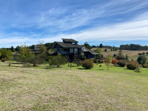 Venta De Campo Con Moderna Casa En La Unión
