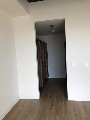 Excelente Departamento Amueblado Venta En Lobby 33 En Zona A