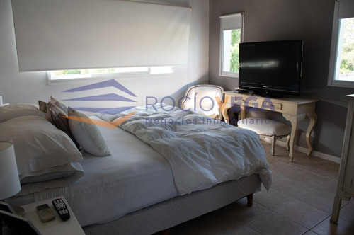 Imagen 8 de 15 de Excelente Casa En Venta En Barrio Santa Ana