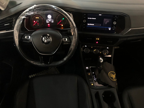 Imagem 10 de 13 de Volkswagen Jetta 1.4 Turbo 2018/2019