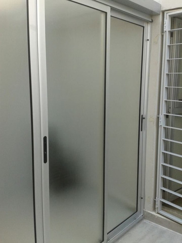 Reparacion De Ventanas Y Tapa Filtrados A Domicilio Blanco