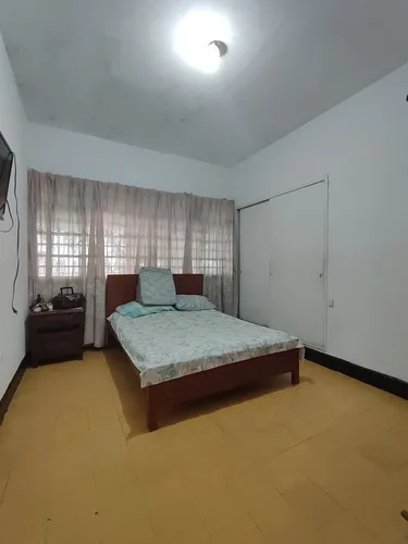 Casa En Venta En Popular. Cod V30244