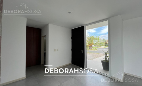 Casa Al Agua En Alquiler - 6 Amb Con Pileta Barrio El Cantón Zona Norte Escobar