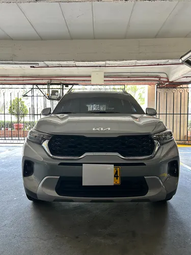 Kia Sonet Desire Mt 1500cc 6ab Abs Color: Plata Recorrido: