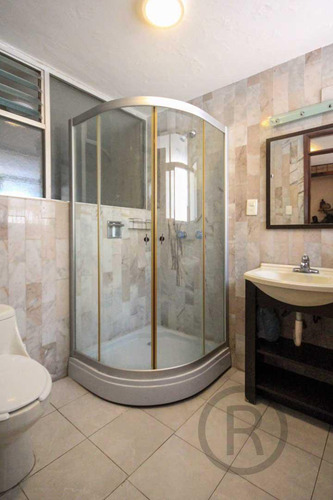 Departamento En Venta En La Del Valle