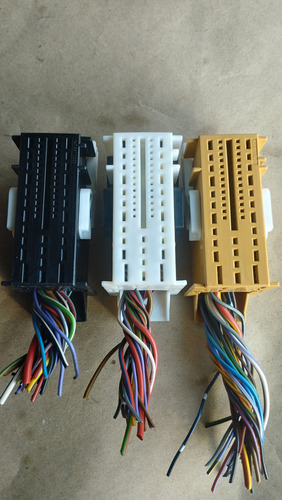 Conector Arnes Módulo Bcm Carroceria Jetta Golf Bora A6 Mk6 (Usado)