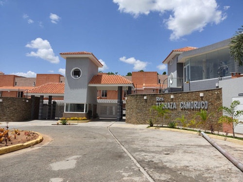 Se Vende Town House Resd Terrazas Camoruco