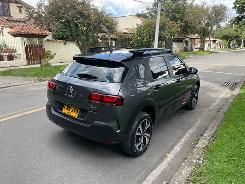 Citroën C4 Cactus 1.6 Shine Turbo Aut
